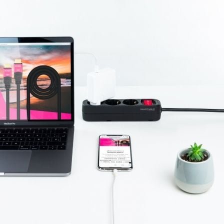 Nanocable Regleta 3 Tomas Interruptor Negro - Imagen 4